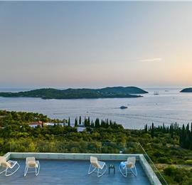 2 bedroom villa with pool, Orasac near Dubrovnik, sleeps 4